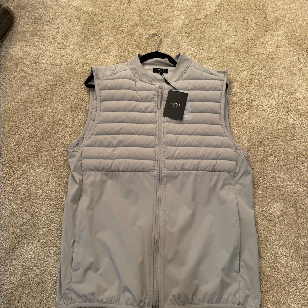 Men’s Minimalist Puffer